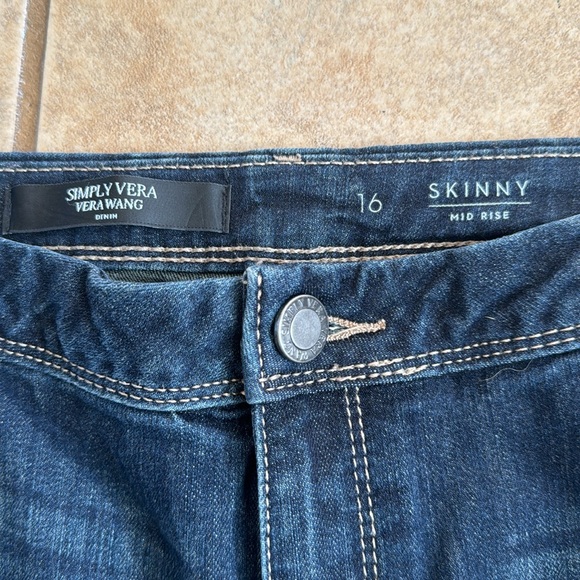 Simply Vera Wang Skinny Jeans - Picture 3 of 5